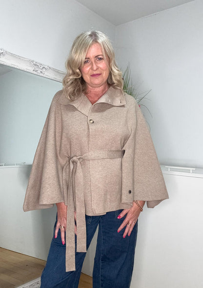 Chloe Cape
